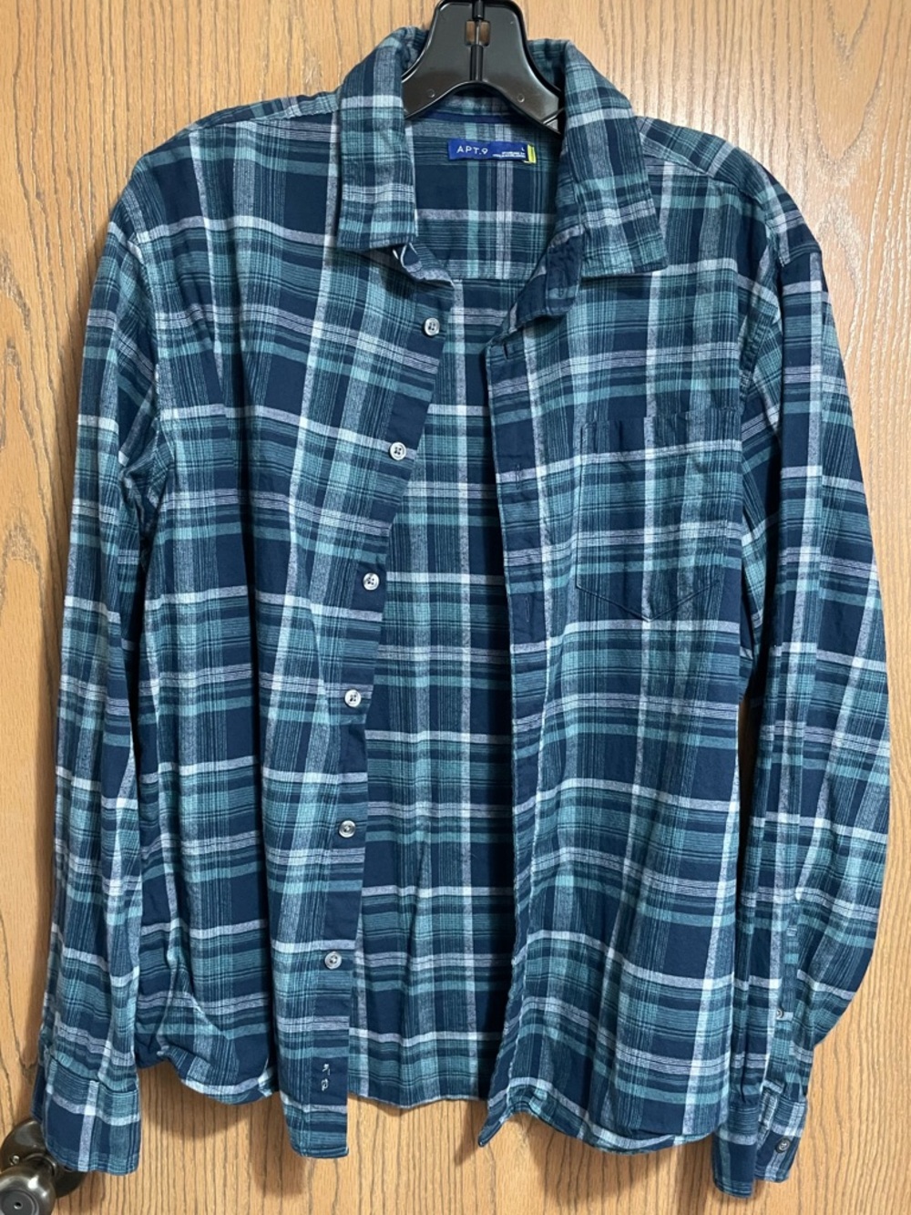EUC Navy & Teal Plaid Flannel Long-Sleeve Button-Down Shirt